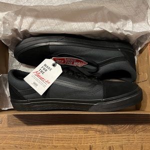 Vans for the makers old skool uc